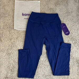 NWT Kamo Fitness Serenity Leggings- Twilight blue size Small